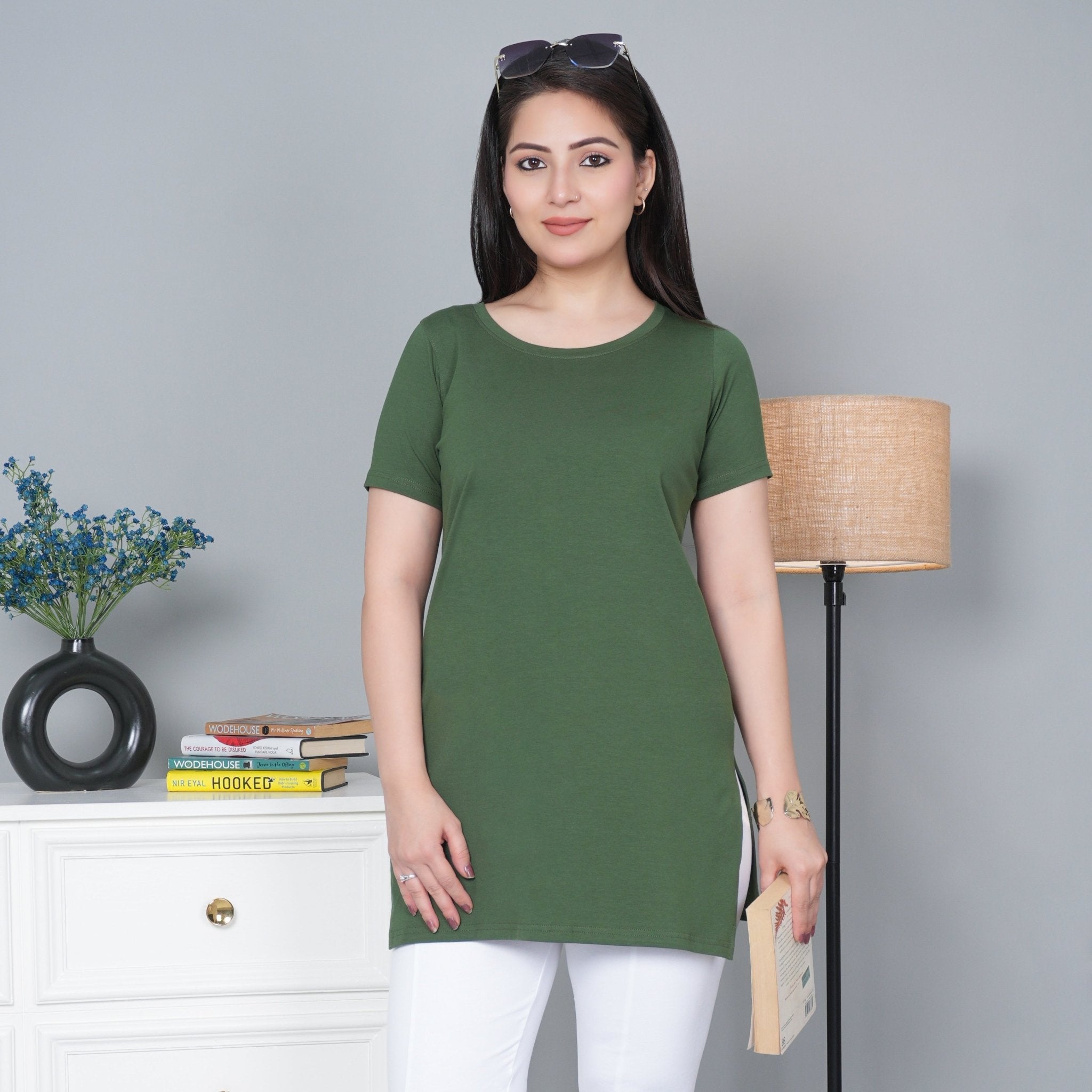 Olive long round neck cotton lycra t-shirt with pockets - Long cotton t-shirt