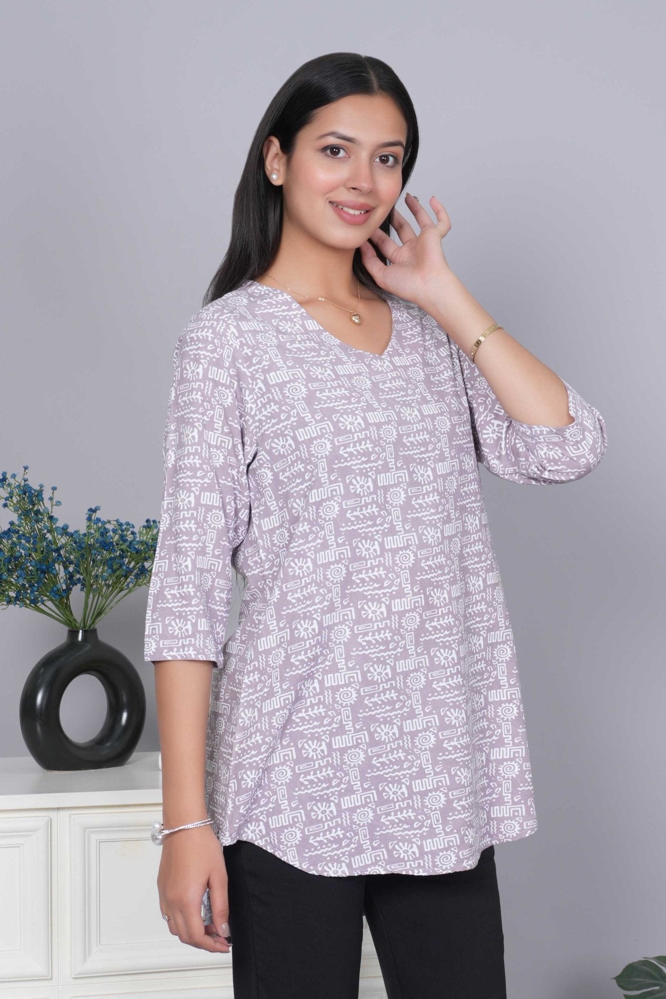 Peach sweet heart neck printed rayon flare top [100% Rayon] - Printed sweet heart neck top