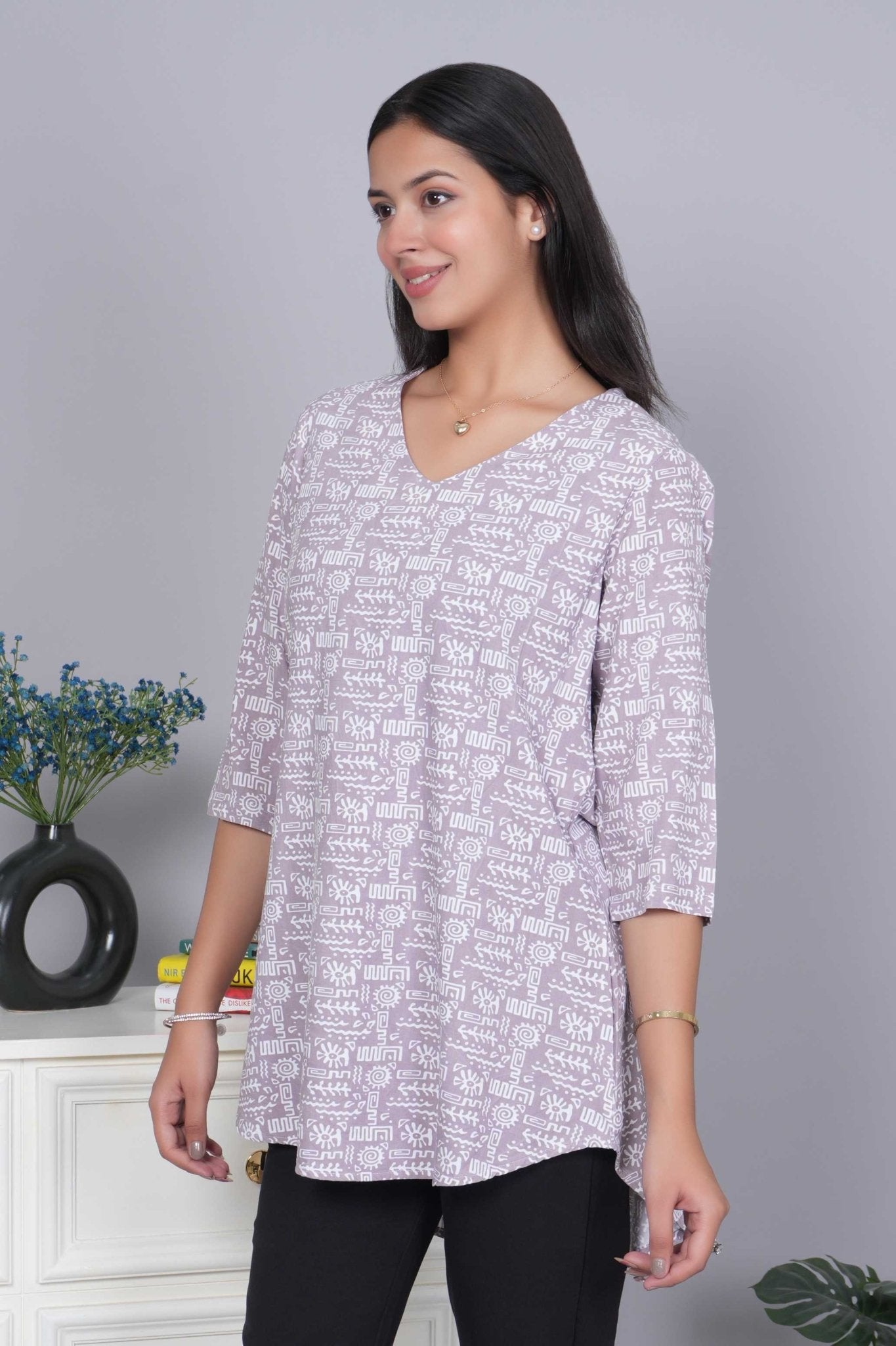 Peach sweet heart neck printed rayon flare top [100% Rayon] - Printed sweet heart neck top
