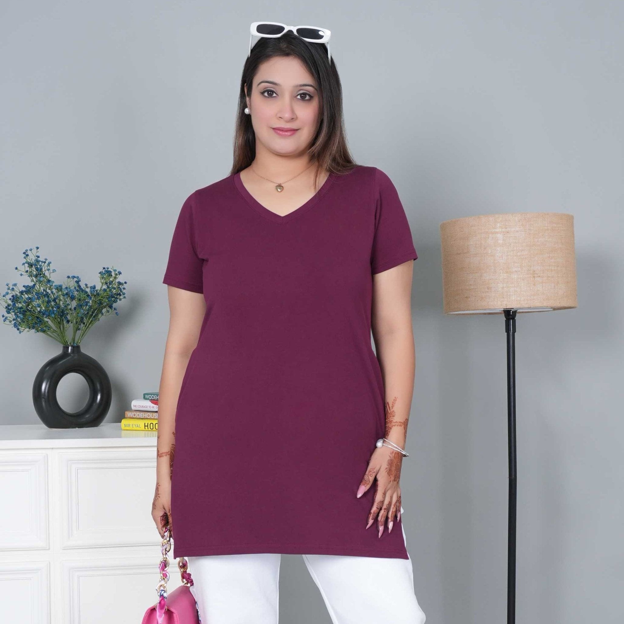 Plum long v neck cotton lycra t-shirt with pockets - Long cotton t-shirt