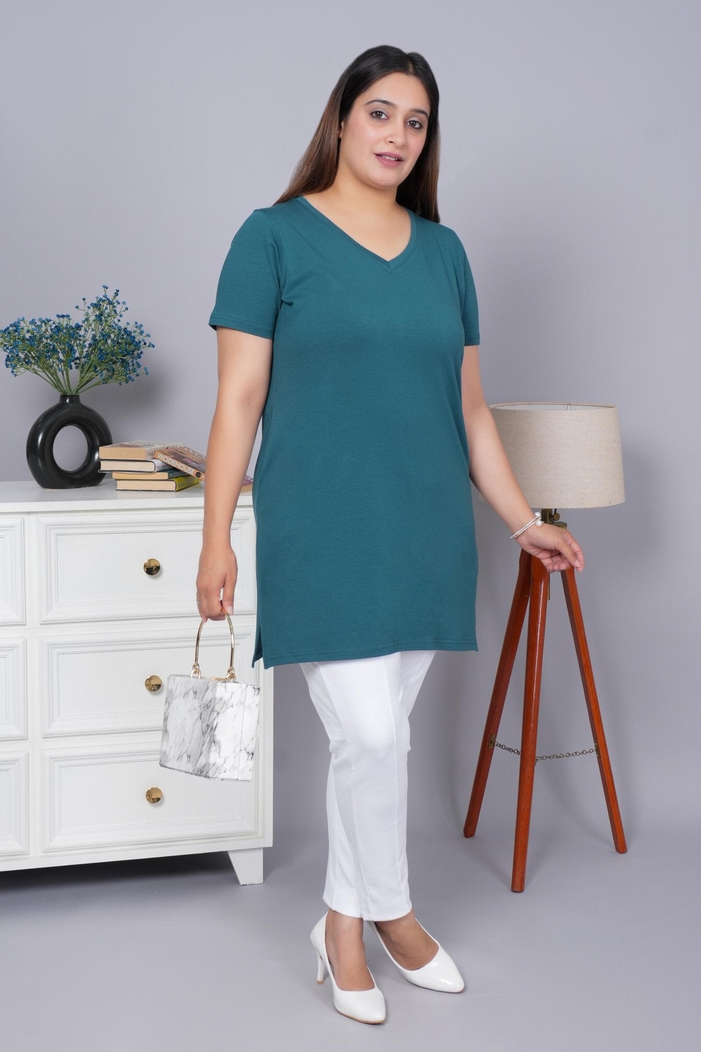 Teal long v neck cotton lycra t-shirt with pockets - Long cotton t-shirt