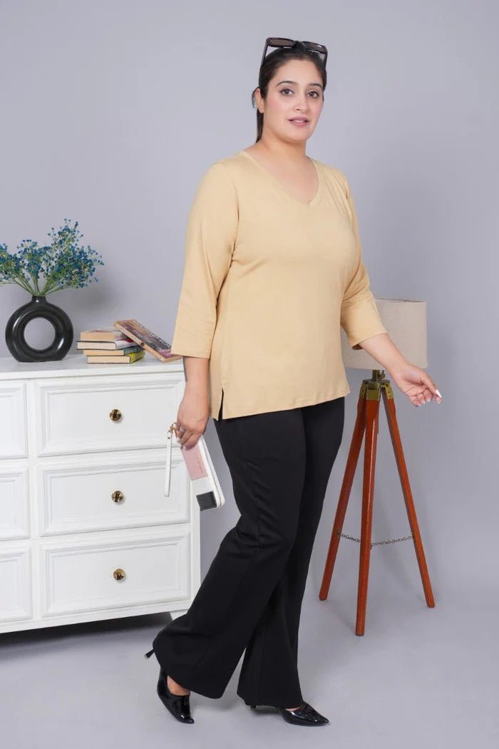 V - neck 3/4 sleeve t-shirt - Medium