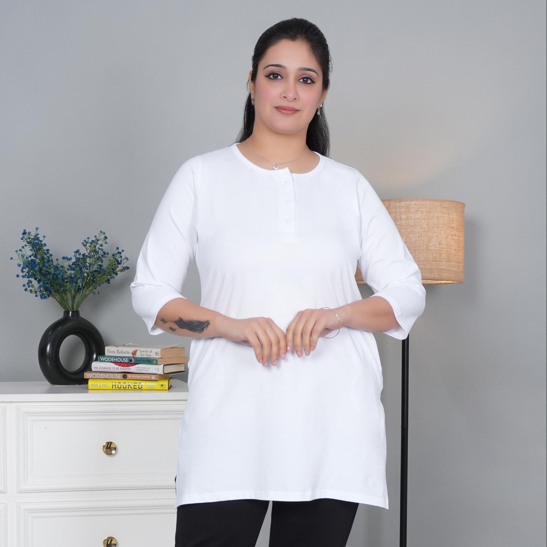 White long round neck henley cotton lycra t-shirt with pockets - Long cotton t-shirt