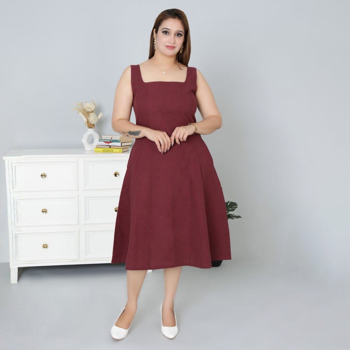 red long sleeve cut out dress deep v Black / Large midis and maxis are Color:Picture Color-C Studio One Eighty Nine US Outlet