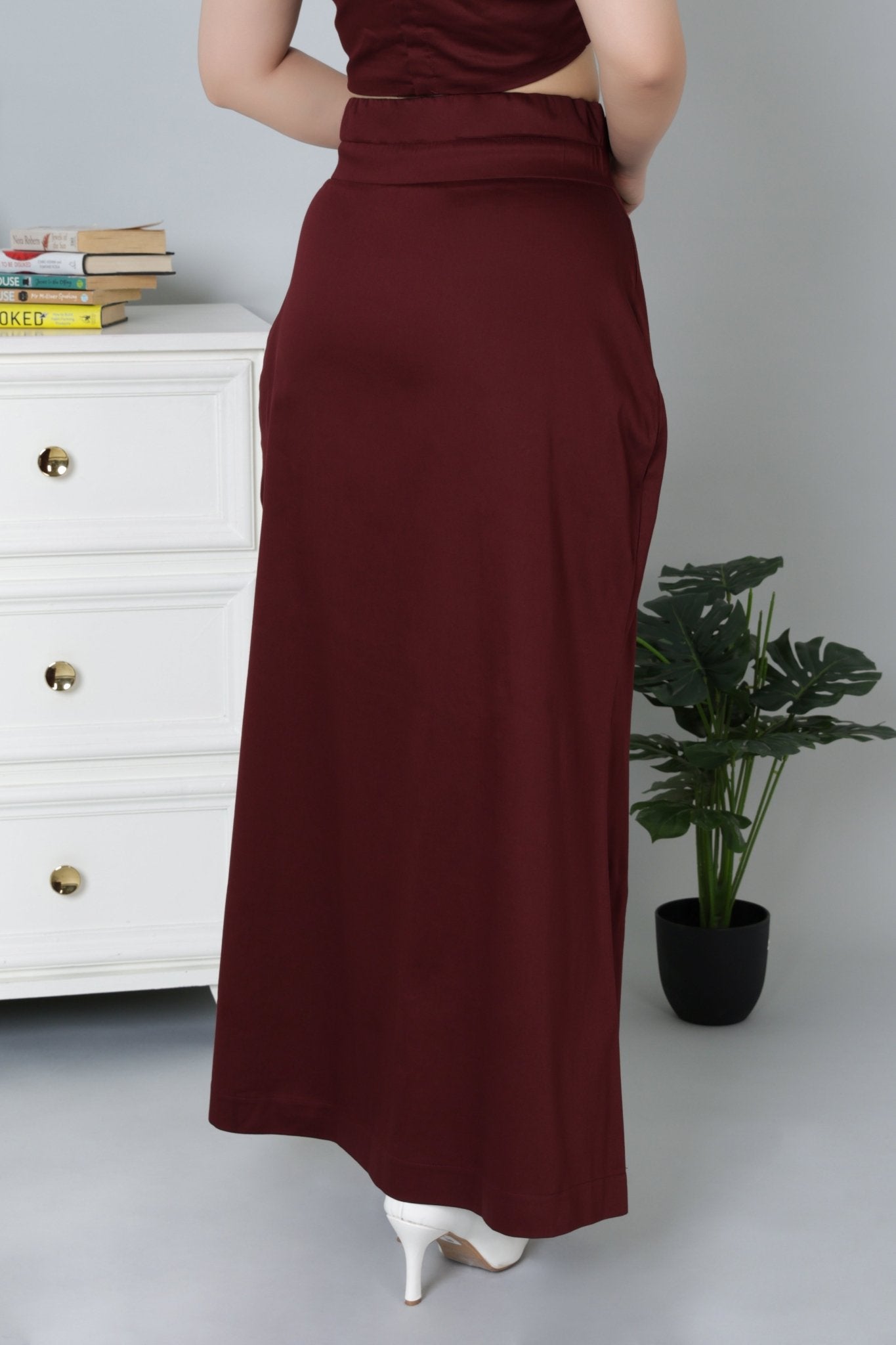 Wine saree shaper made from premium cotton - Saree shaper