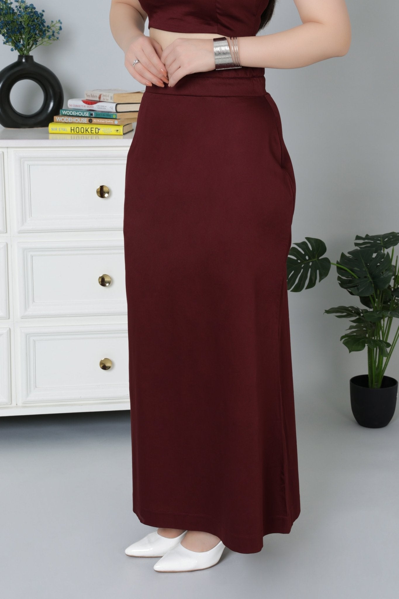 Wine saree shaper made from premium cotton - Saree shaper